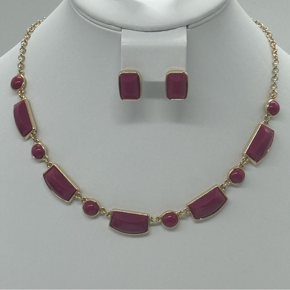 Liz Claiborne 2pc Set Gold and Plum Necklace with Matching Earrings - Picture 2 of 5